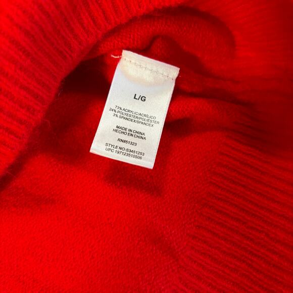 NWT Vince Camuto women’s red holiday sweater. Size Large. Crew neck - Picture 3 of 5